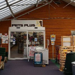 Pets plus best sale pet store